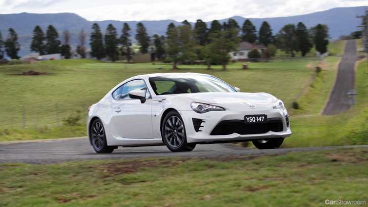 2017 Toyota 86 - Review