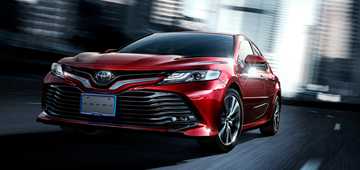 2018 Toyota Camry Debuts, Not For Wallflowers