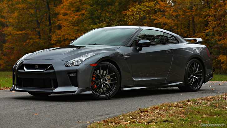 2018 Nissan GT-R Pure