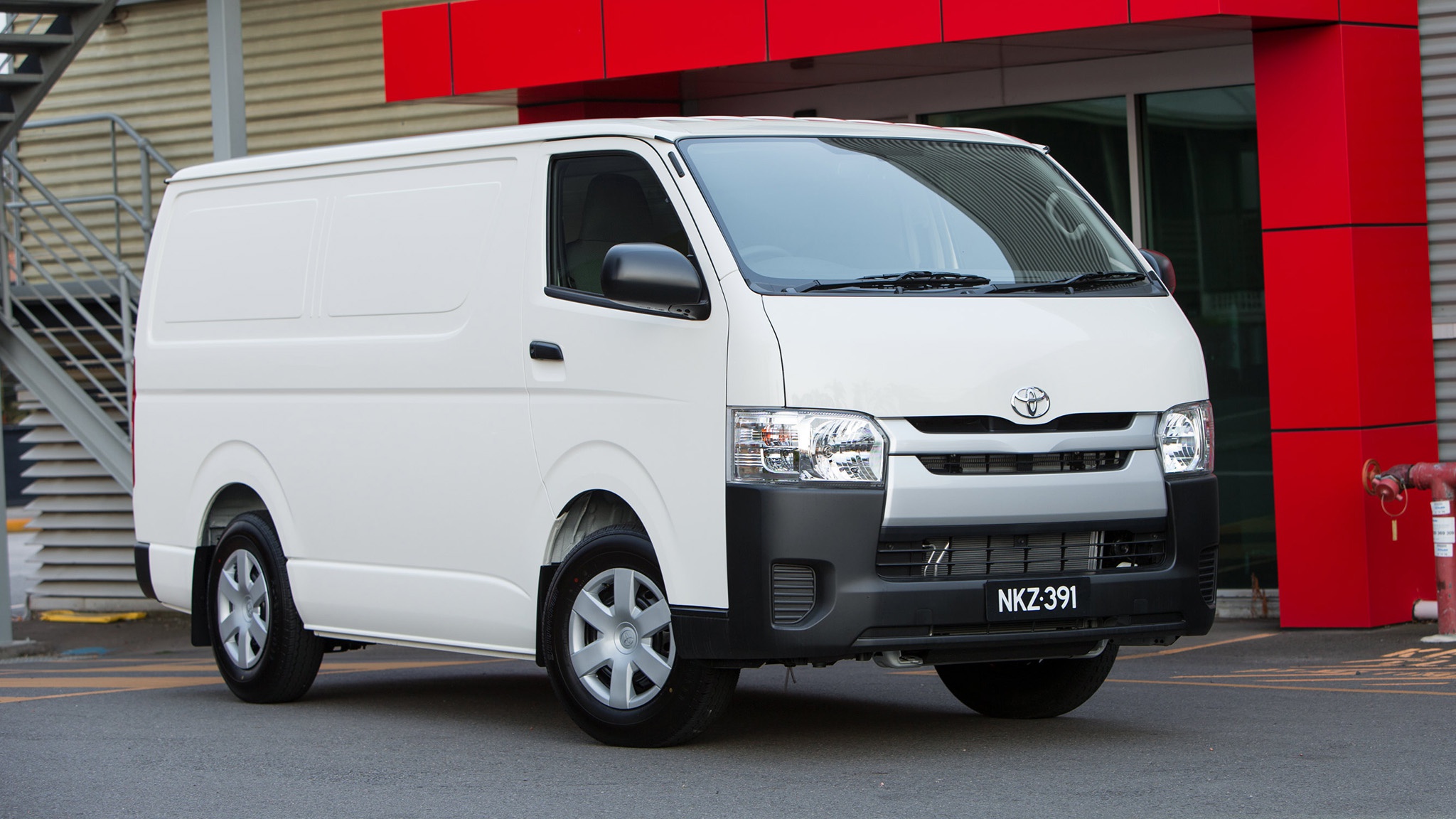 Review - 2018 Toyota HiAce - Review