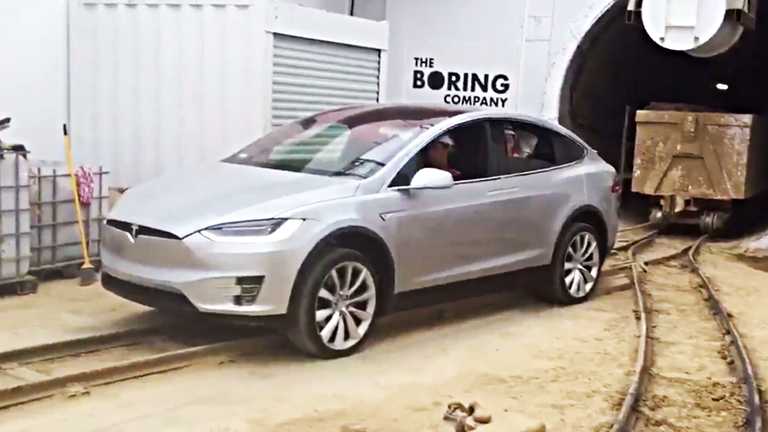 Tesla Model X Pulls Over 100-Tonnes Of Muck
– Gallery