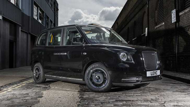 Daimler May Supply Engines, Buy Stake In Volvo – Gallery