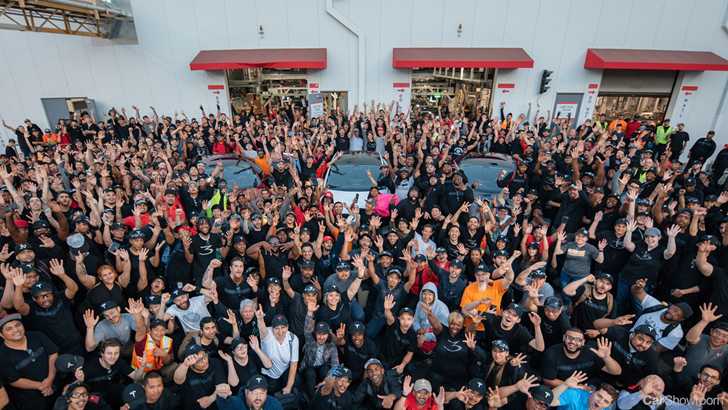 Tesla Manages To Hit Model 3 Production Targets At Last