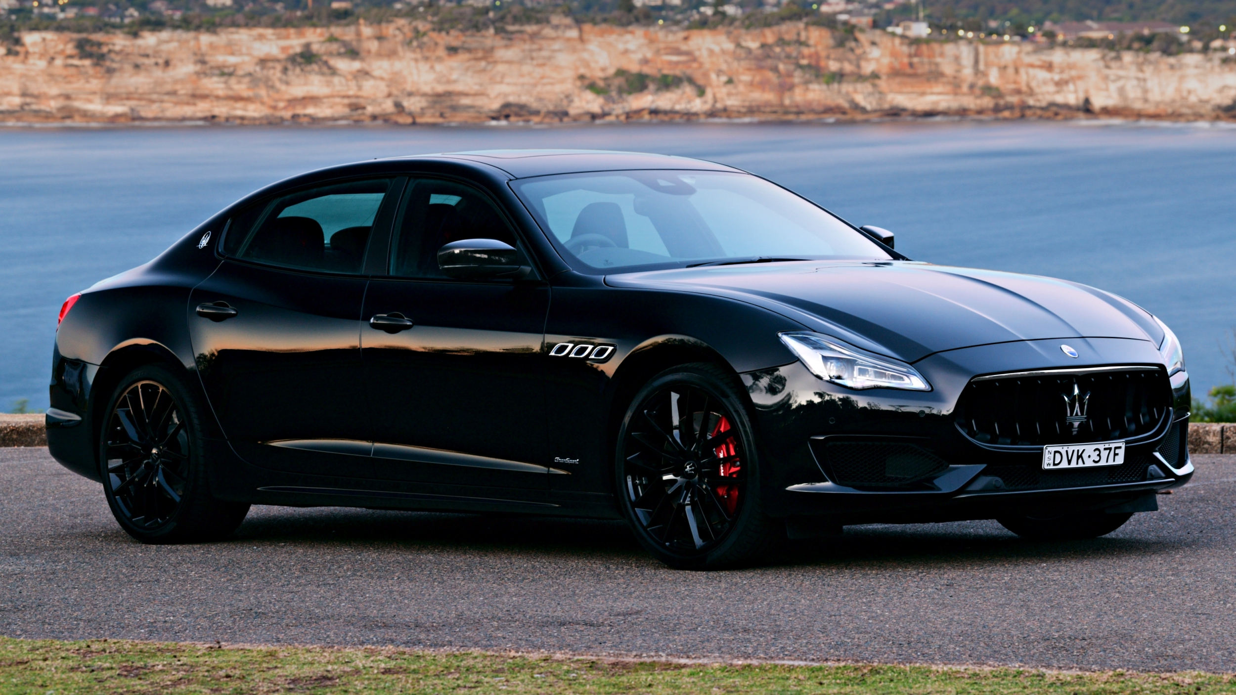 Maserati Quattroporte Black Bison