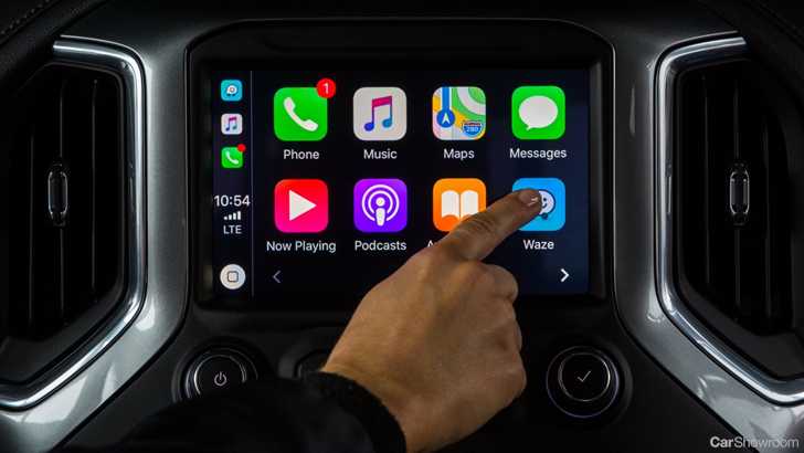 Waze, Google Maps (Finally) Comes To Apple CarPlay