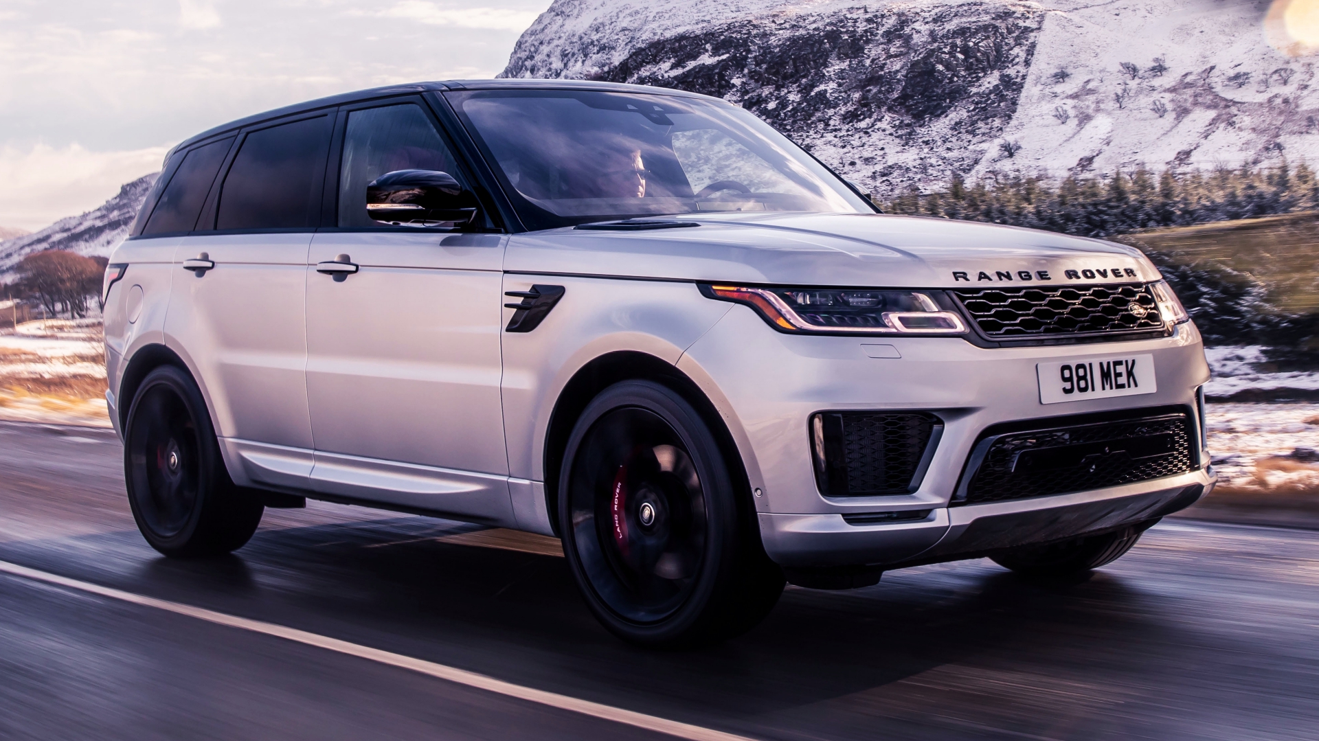 News 2019 Range Rover Sport HST All About The Engine