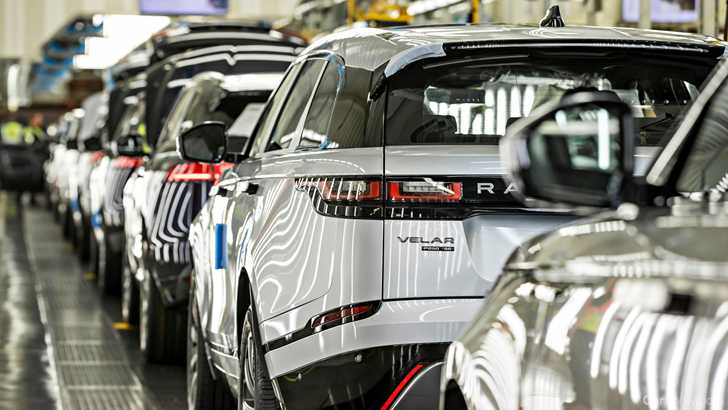 Jaguar-Land Rover Pauses UK Manufacturing – Gallery