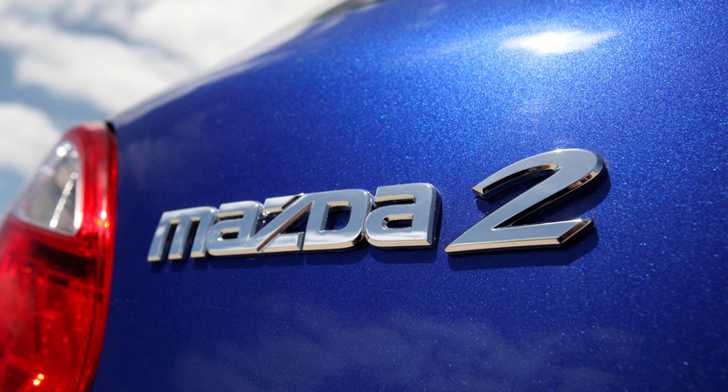 2011 MAZDA MAZDA2
