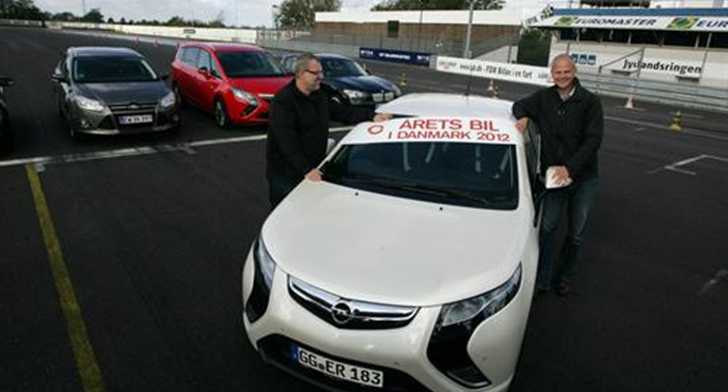 2011 HOLDEN