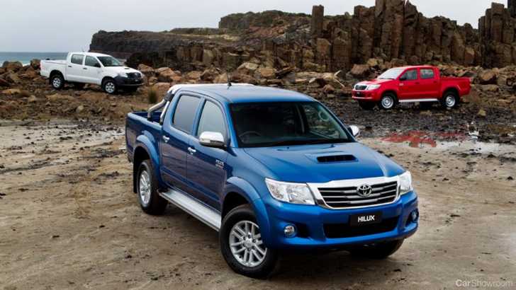 2011 TOYOTA