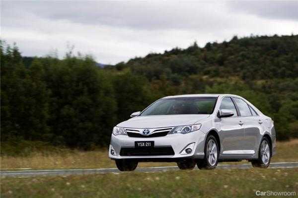 2012 TOYOTA CAMRY 4D SEDAN