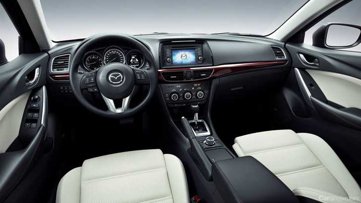 2013 Mazda6 Debut in Moscow 