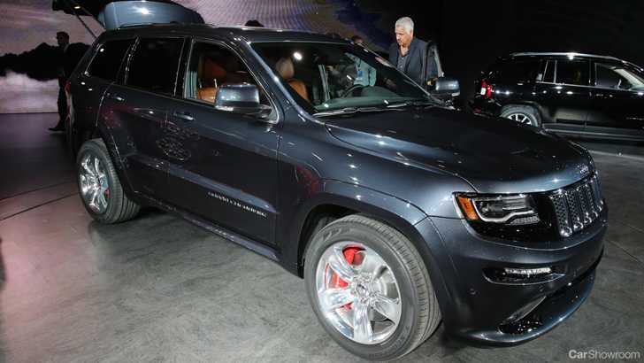 2013 JEEP GRAND CHEROKEE SRT 8 4X4