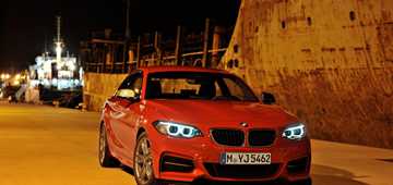 2013 BMW 2