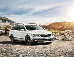 2014 SKODA SUPERB